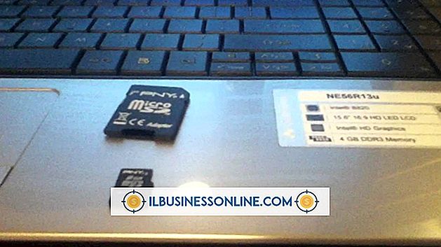 Hoe een Micro SD-kaart downloaden naar een laptop